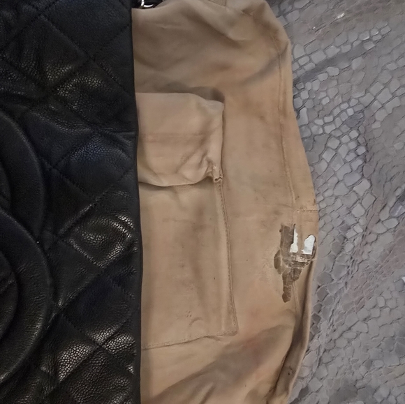 Chanel timeless Caviar black expandable Zip tote!! - Picture 13 of 16